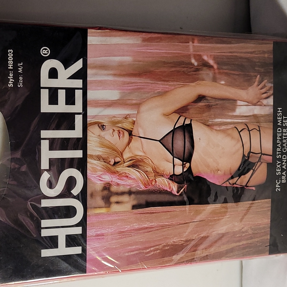 Garter Set